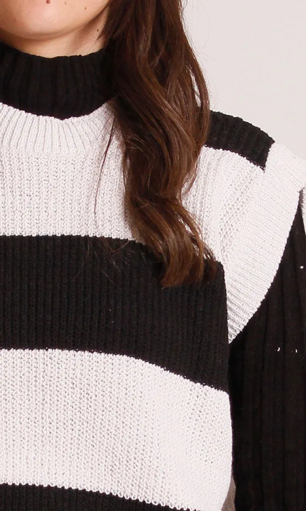 o202784-STRIPED KNIT SWEATER - BLACK & WHITE