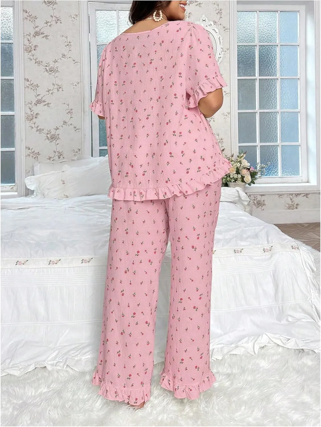 OYOANGLE Women's Plus Size Pajama Set Floral Short Sleeve Sleepwear Ruffle Pants 2 Piece Pjs Lounge Set