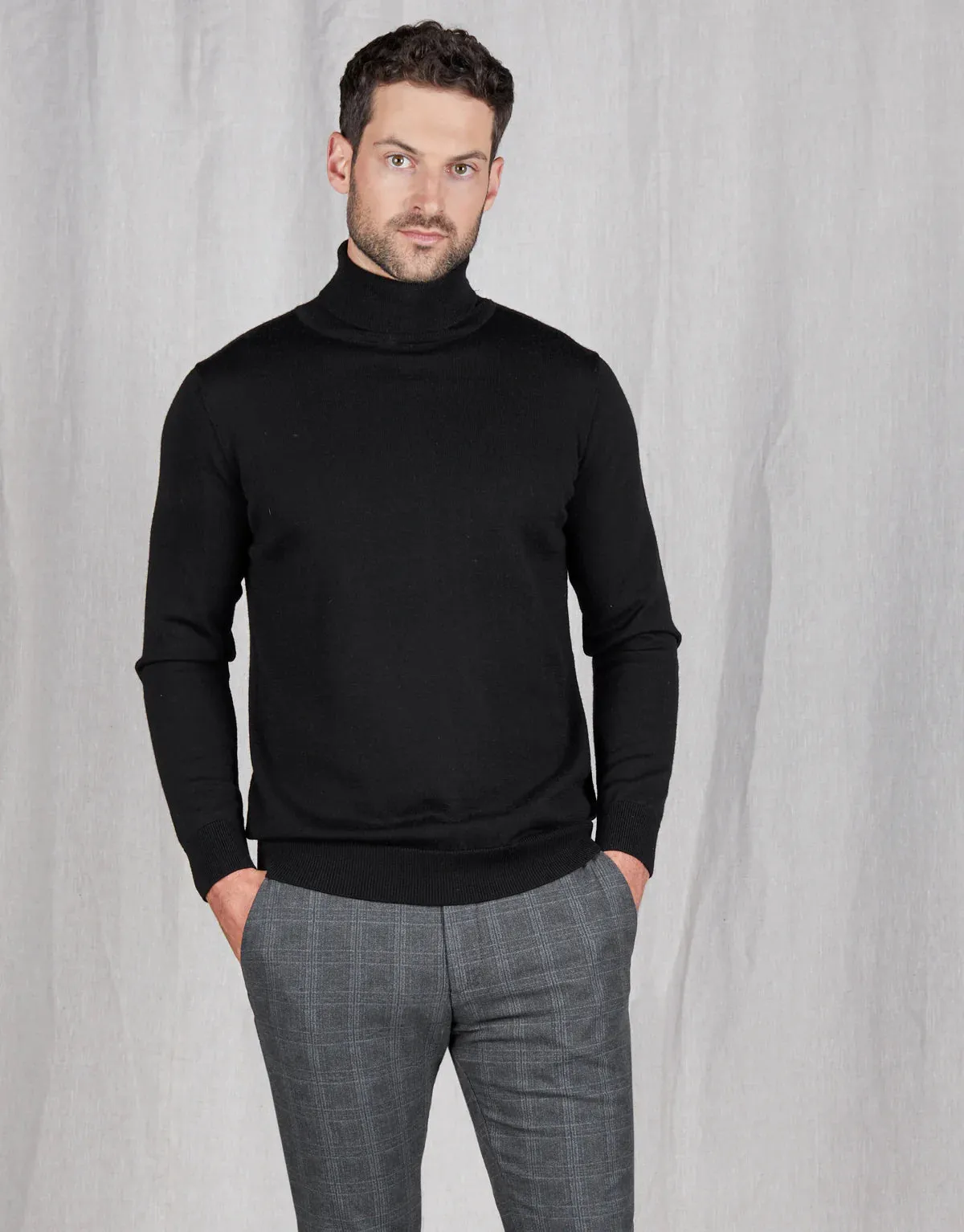 Wanaka Roll Neck Merino - Black